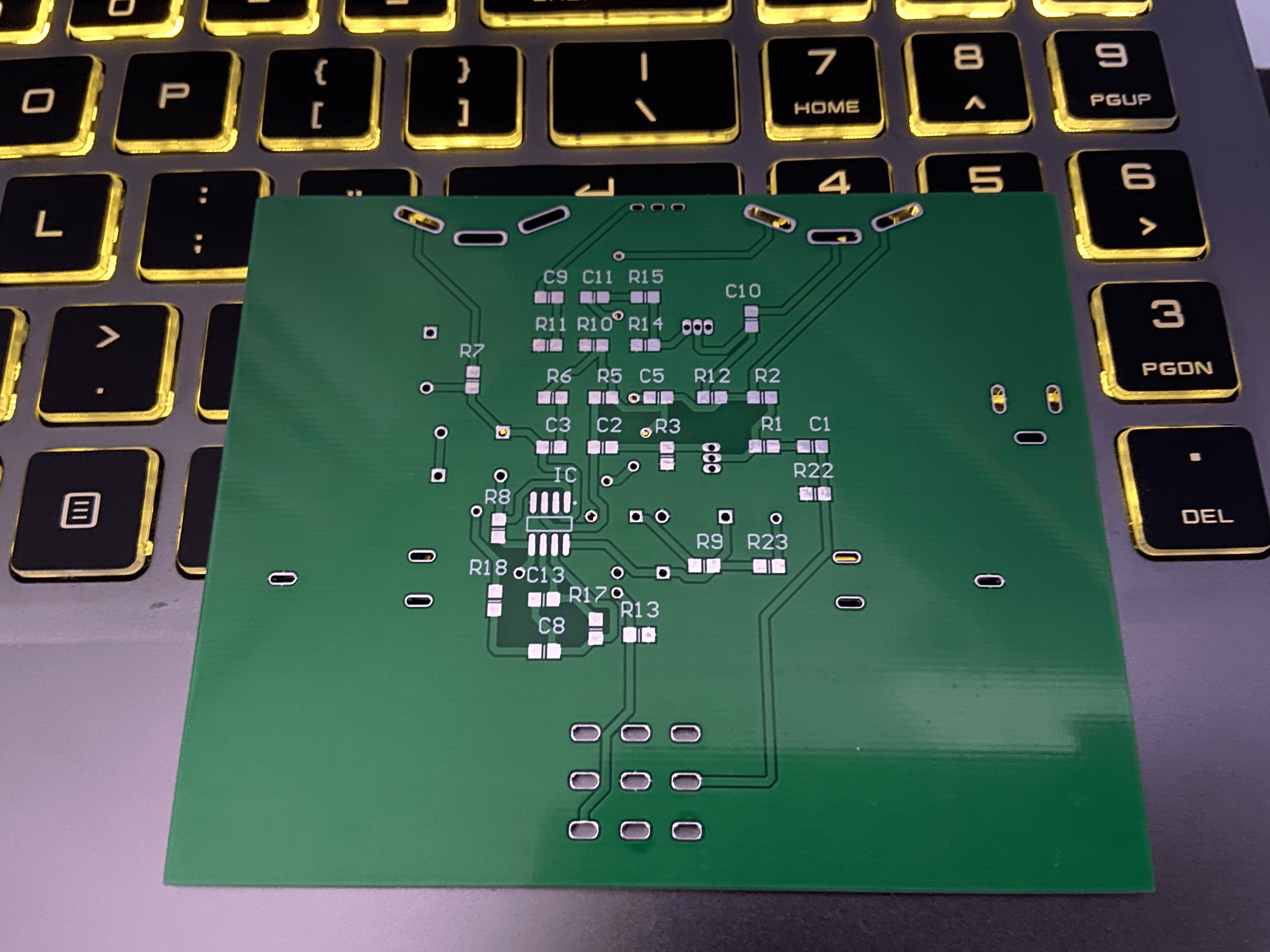 BOSS SD-1 Overdrive PCB实物Bottom Layer